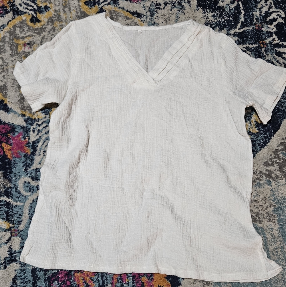 Women's White V-Neck Short Sleeve Gauze Tee